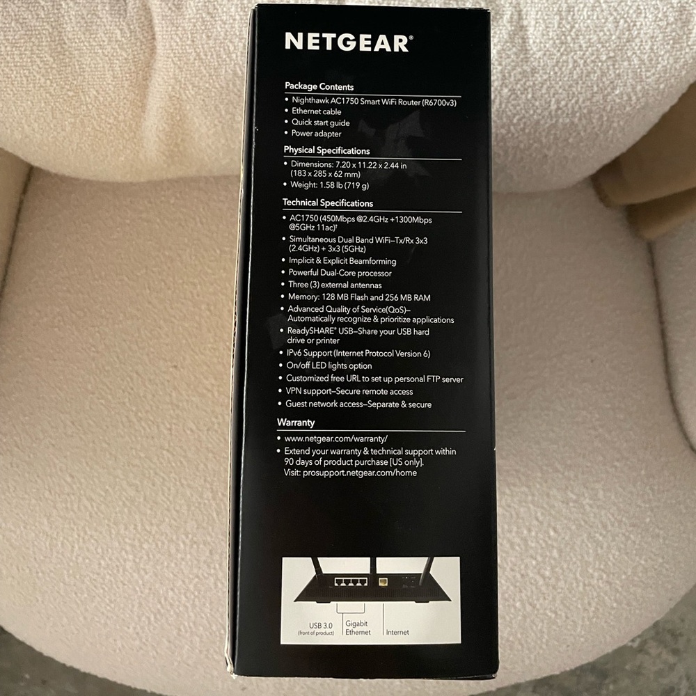 Netgear Nighthawk AC1750 Smart‎ WiFi Router - Picture 5 of 8